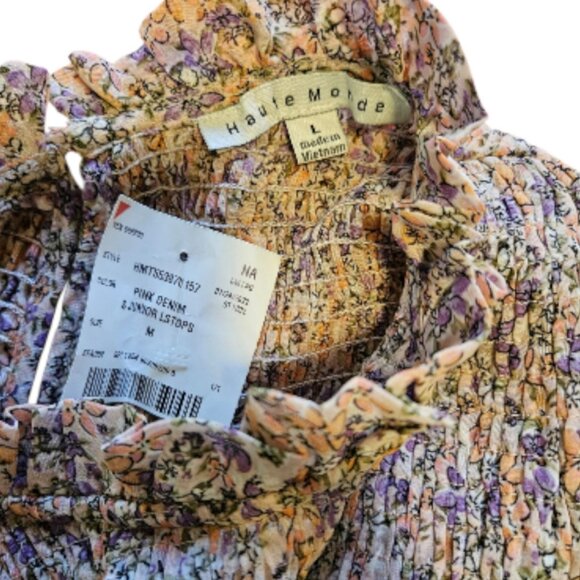 Floral Textured Blouse -Size Large - Picture 10 of 10